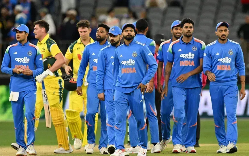पहले वनडे में हार के बाद भारतीय खिलाड़ी (Source: AFP)