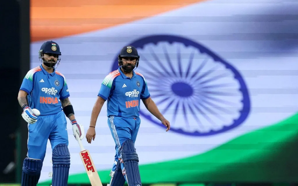 Virat Kohli and Rohit Sharma in 3rd ODI - (Source: AFP)