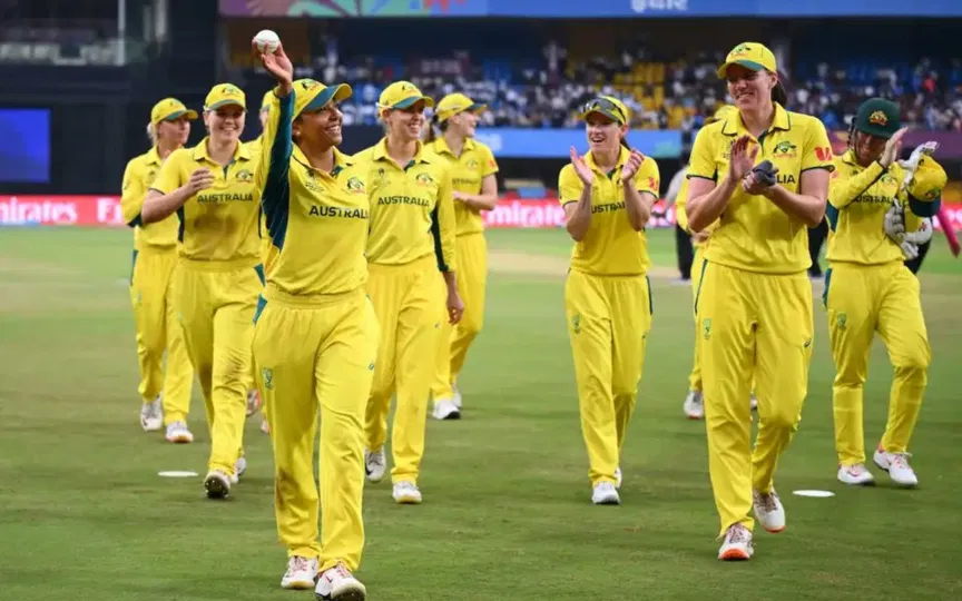 Alana King's World Cup record 7-fer spins Australia to comfortable victory over South Africa