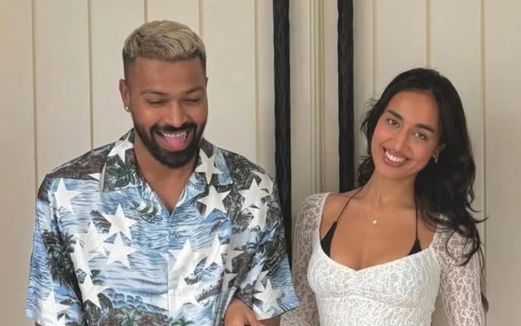Hardik Pandya with Maheika Sharma (Source:@AadixMB,x.com)