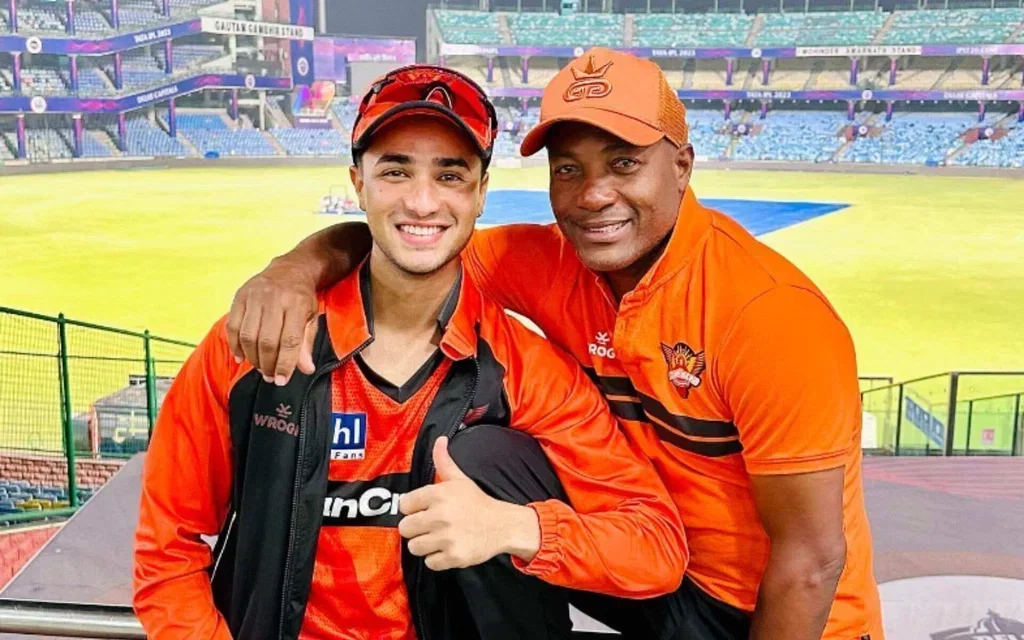 Abhishek Sharma and Brian Lara [Source: @cutshotcricket/X]