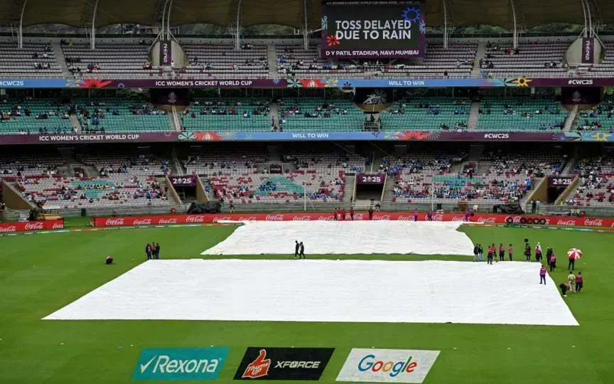 महिला विश्व कप में बारिश (AFP)