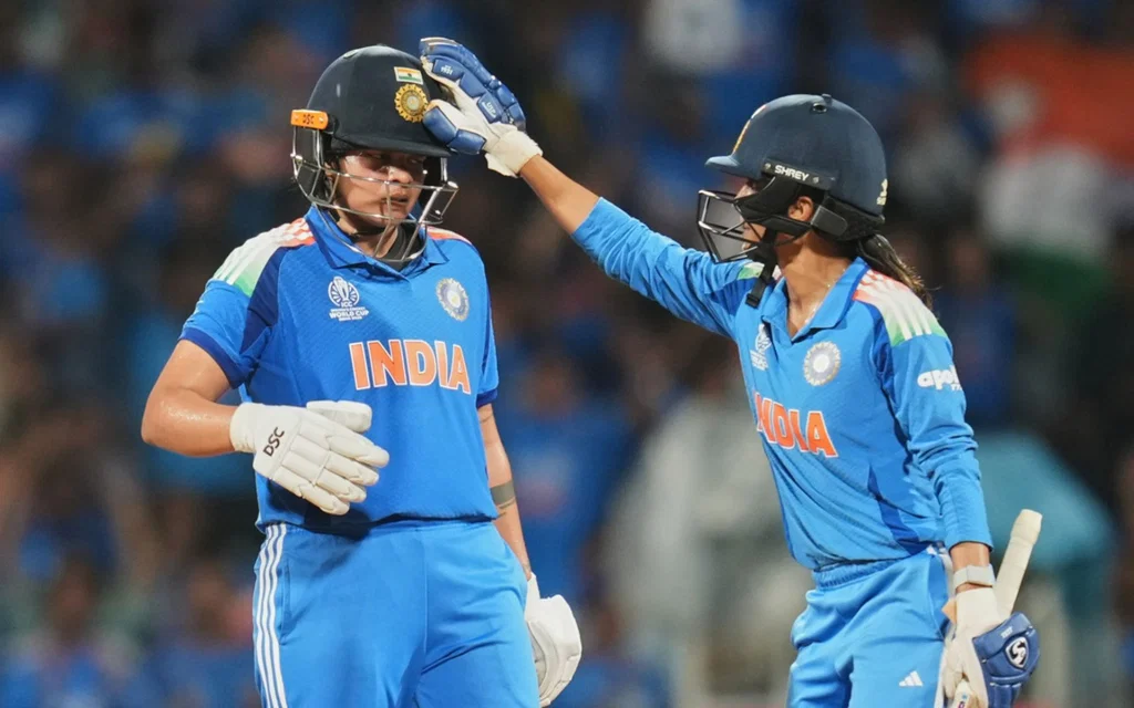 Jemimah Rodrigues lauding Shafali Verma (Source: AP Photos)