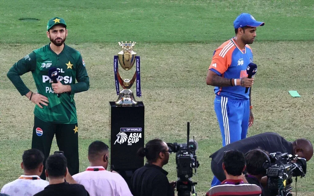 India vs Pakistan [Source: AFP Photos]
