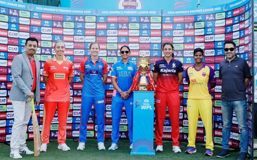 WPL रिटेंशन सूची जारी [Source: @OneCricketApp/x.com]
