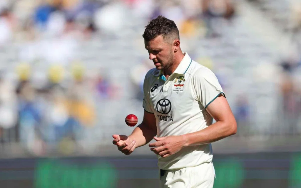Josh Hazlewood reflects over age concerns (Source: @CricCrazyJohns/x.com)