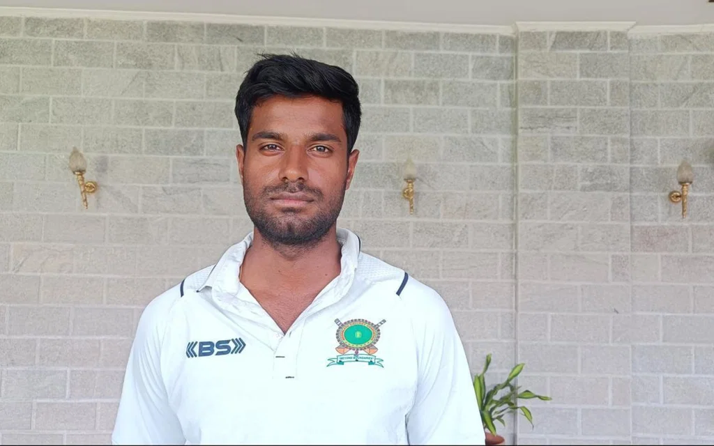 Akash Choudhary smashed fastest fifty in FC cricket [Source: @Cric_records45/X]