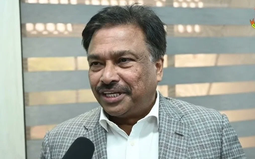 Faruque Ahmed in CCU after cardiac arrest (Source: @saifahmed75/x.com)