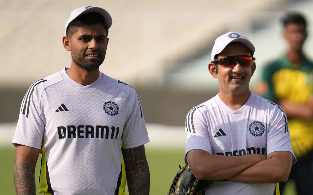 Gautam Gambhir With Suryakumar Yadav (Source: @KKRWeRule/x.com)