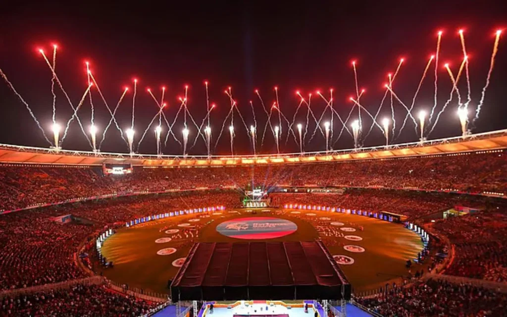 The Narendra Modi Stadium dilemma [Source: @IndianTechGuide/X.com]