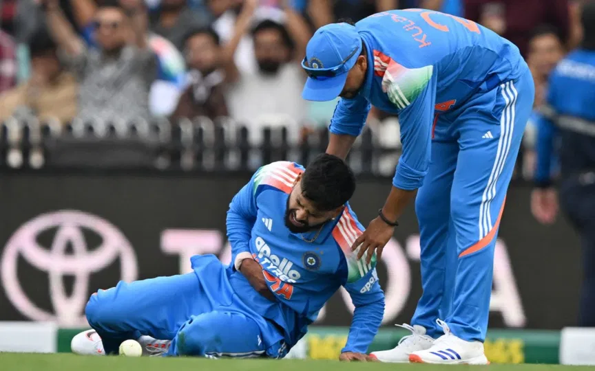 Shreyas Iyer's oxygen level dropped to 50; fails to stand for 10 minutes during recovery: Report