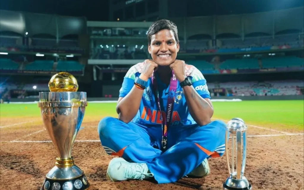 Deepti Sharma [Source: @CricCrazyJohns/x]