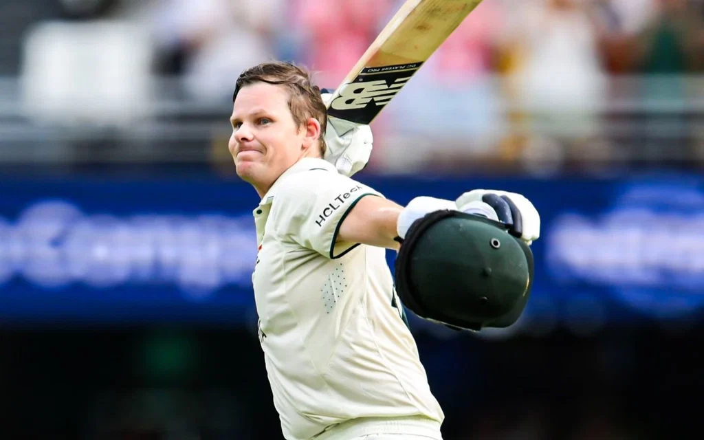 Steve Smith smashes 144 on Test comeback (Source: @mufaddal_vohra/x.com)