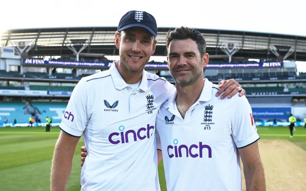 England's Stuart Broad [L] and James Anderson [R] [CricCrazyJohns/X.com]