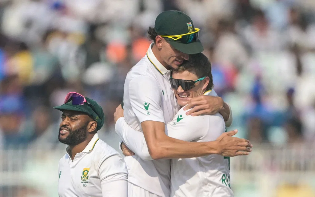 South Africa overpower India in Kolkata Test [Source: AFP Photos]