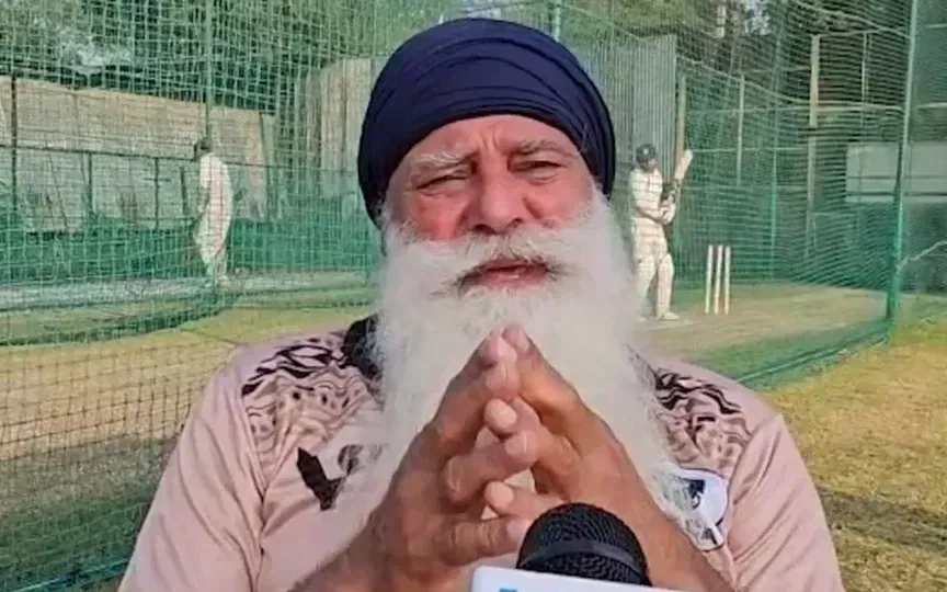 Yograj Singh confesses living alone news