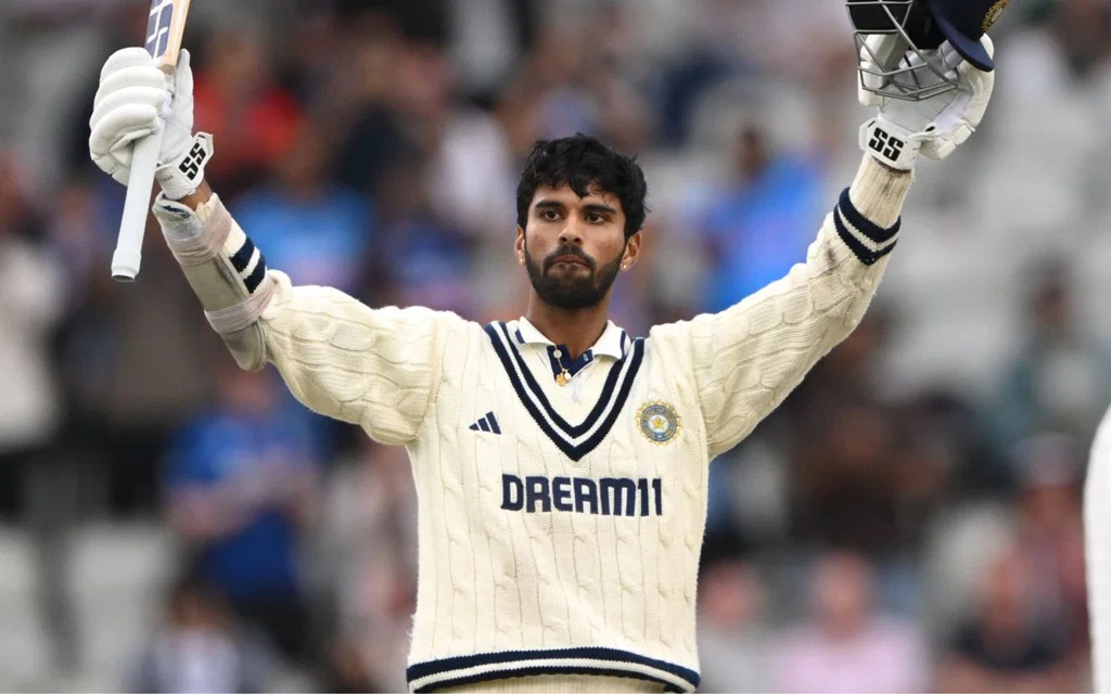 Washington Sundar's art of batting in Test [Source: @CricCrazyJohns/X.com]