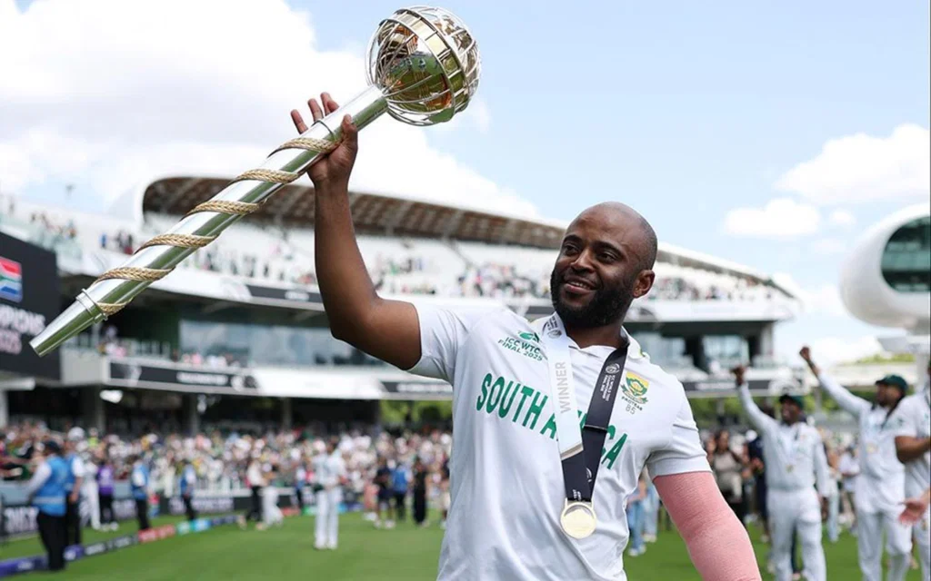 Temba Bavuma with the WTC trophy (Source: @AliMaahira/x.com)