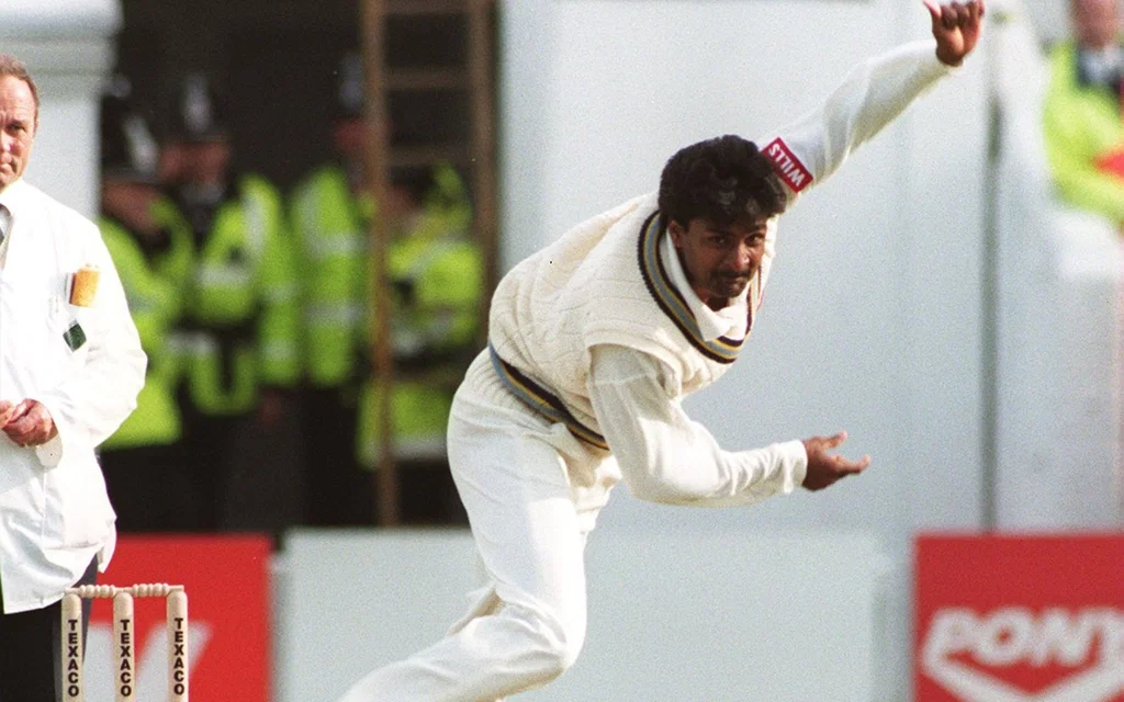 Javagal Srinath's amazing bowling spell (Source: @StarSportsKan/x.com)