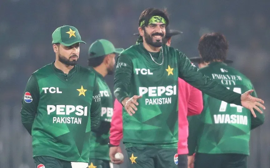 “Wasn’t expecting hat-trick…”: Usman Tariq ‘thanks’ Zimbabwe batter for playing big shot