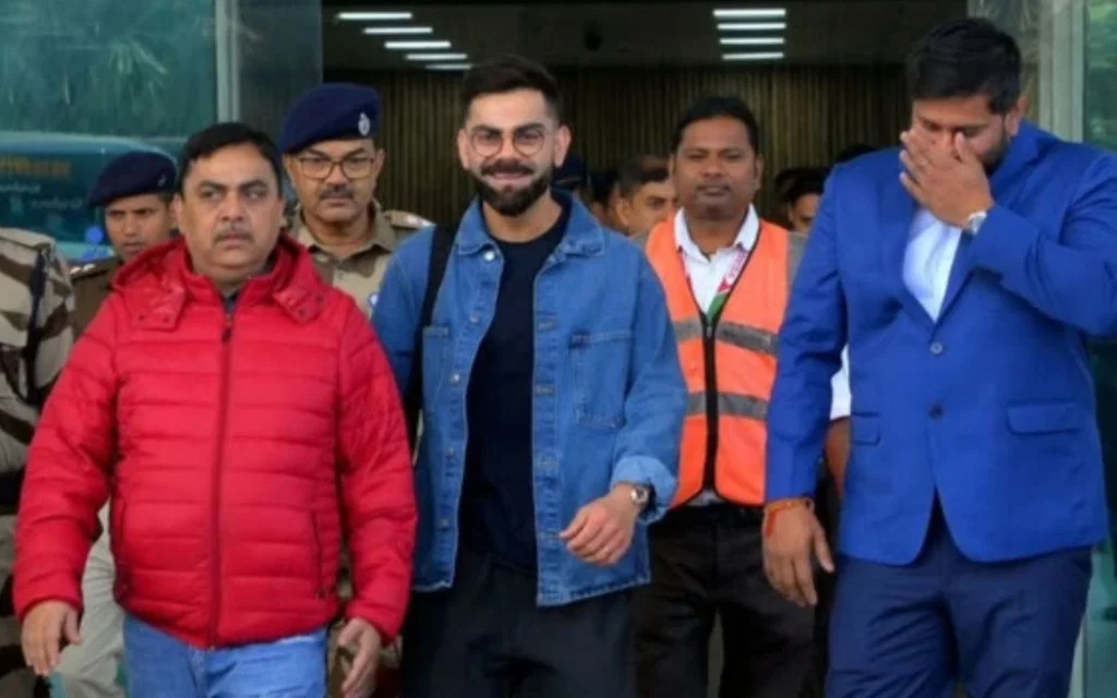 Virat Kohli reached Ranchi. [Source - @_.virat.kohli.crew/instagram]
