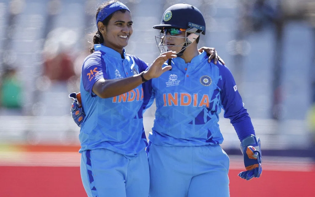 Shikha Pandey sold to Warriorz [Source: AFP Photo]
