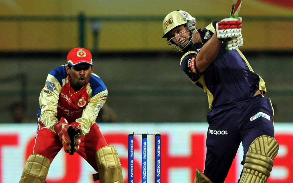 Jacques Kallis in action for KKR against RCB in IPL 2012 (Source: AFP) 