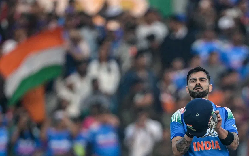 In the heart of Dhoni’s land, Kohli became king again