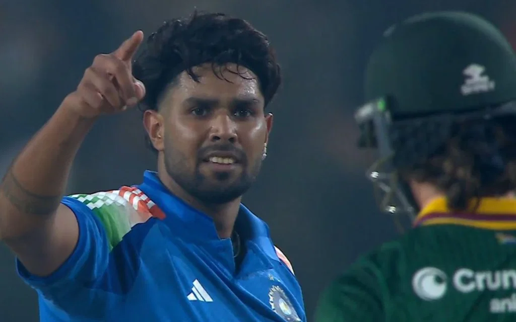 Harshit Rana sends off Dewald Brevis [Source: @KnightsVibe/X.com]