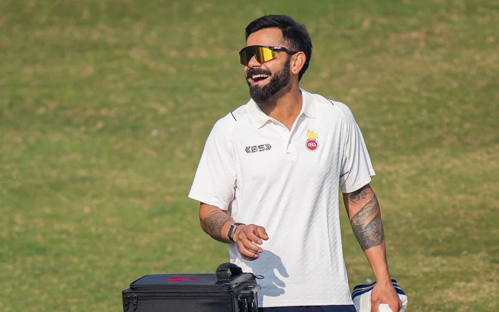 Virat Kohli in Delhi jersey (Source: @CricCrazyJohns/x.com)