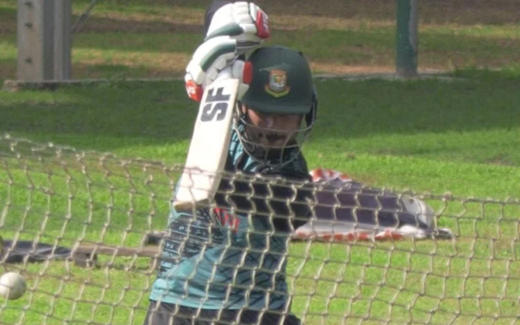 Emon hustling hard in the nets (Source: @Cricfrenzylive/x.com)