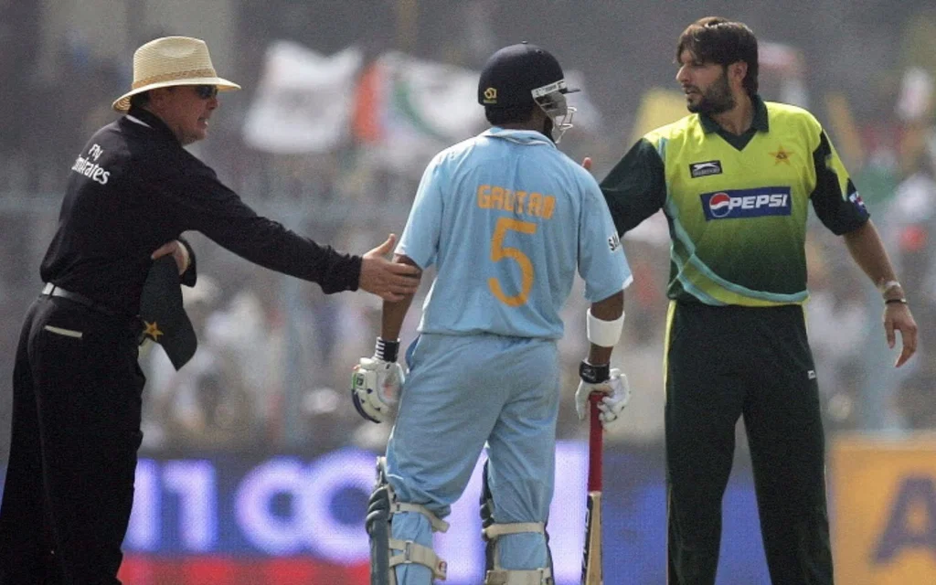 Shahid Afridi and Gautam Gambhir (Source: AFP)