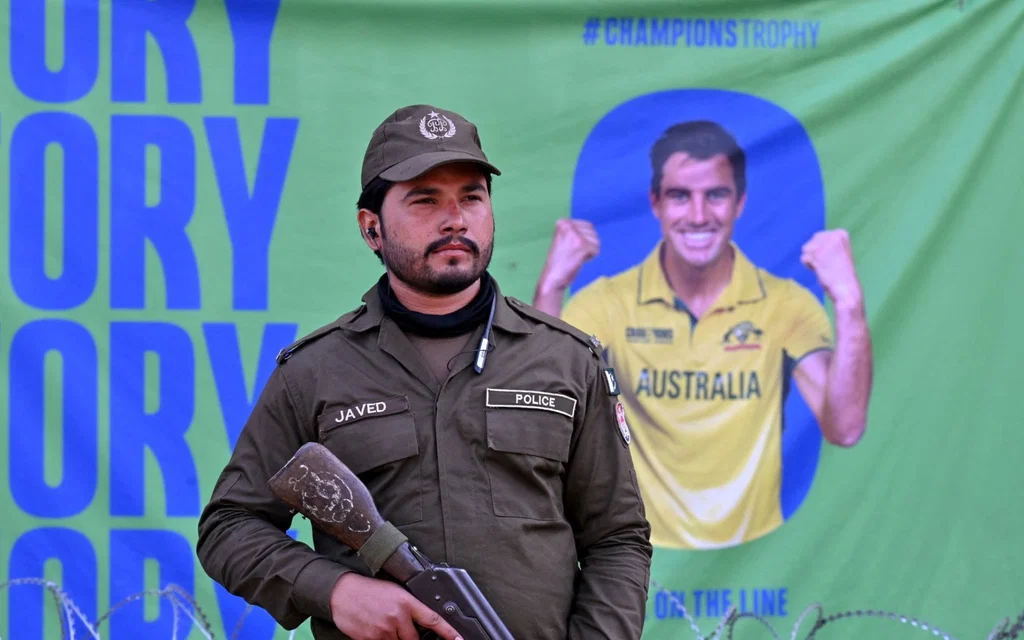 Pakistan vs Australia T20Is security check - (Source: AFP)