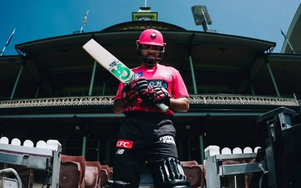 Babar Azam will play for Sixers in BBL 15 [Source: @cricketroom_/X]