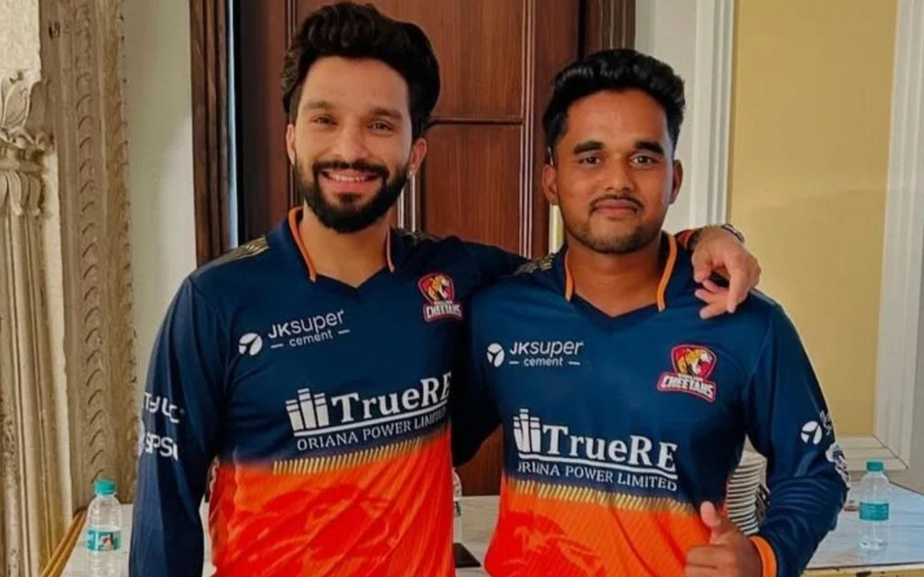 Meet RCB's new all-rounder, Mangesh Yadav [Source: @Mostlykohli/x.com]
