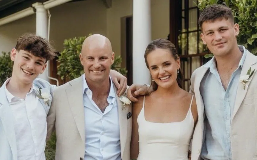 Andrew Strauss with his two sons and newly married wife [Source: @andrewstrauss_official/Instagram]