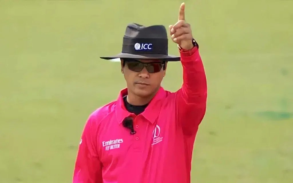 Bangladesh umpire Sharfuddoula [Source: @being_circuit3/x]