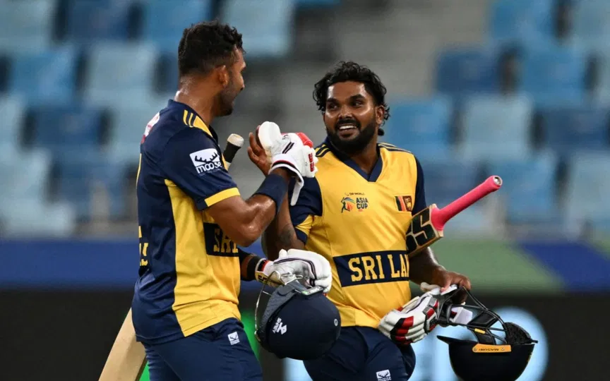 वानिंदु हसरंगा और श्रीलंका टीम (AFP)