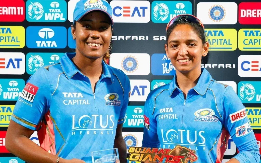 Hayley Matthews and Harmanpreet Kaur [Source: @SpotOnEntertai1/x]
