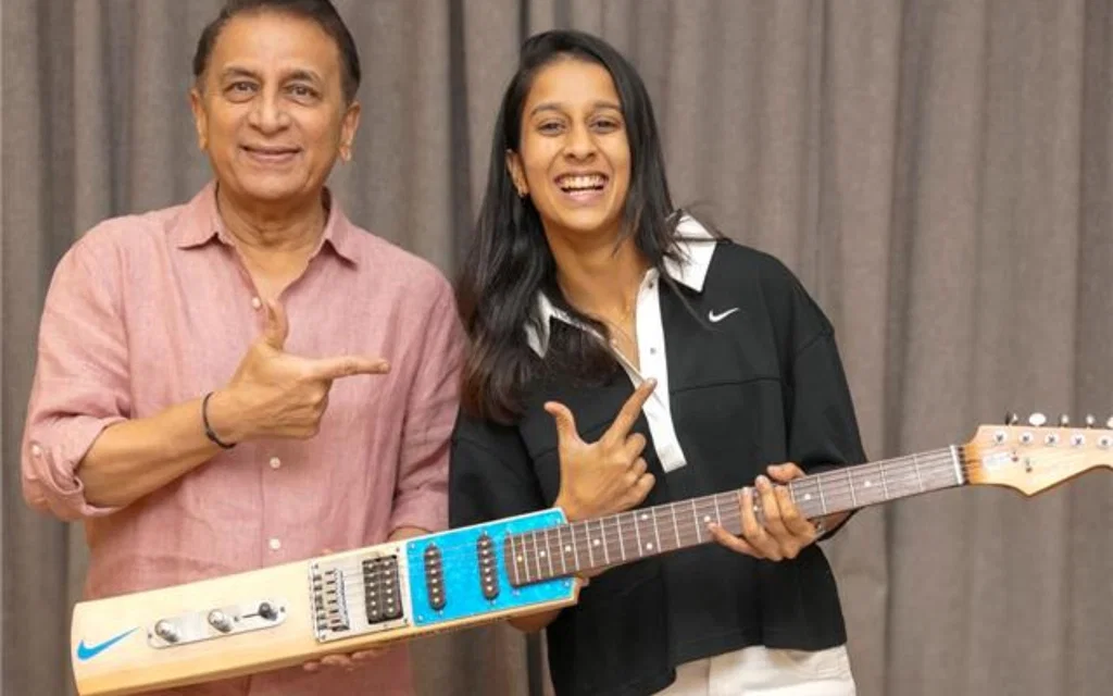 Sunil Gavaskar jams with Jemimah Rodrigues [Source: @jemimahrodrigues/IG]