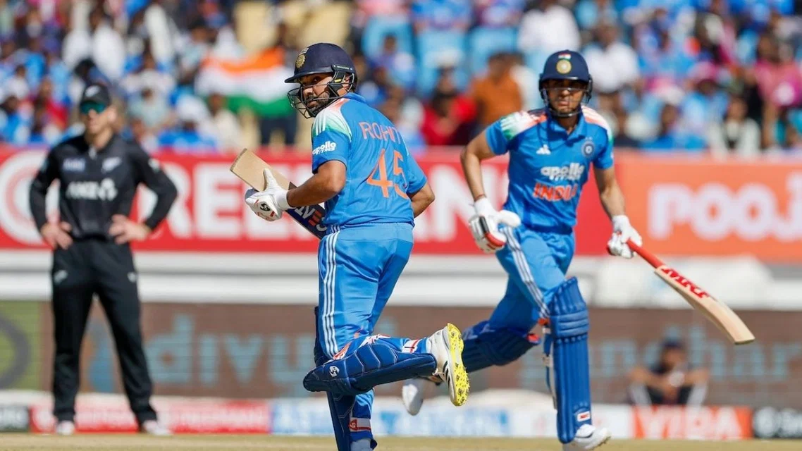 Rohit Sharma and Shubman Gill for India [Source: @INSIDDE_OUT/X]