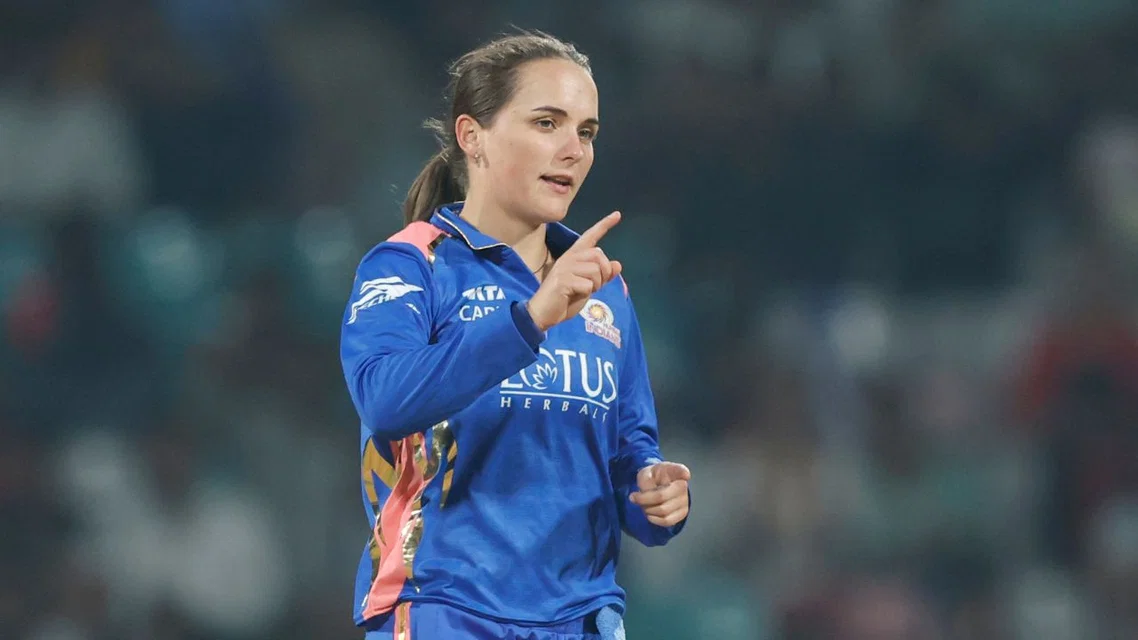 Amelia Kerr becomes first WPL bowler to reach 50 wickets [Source: @wplt20/x]