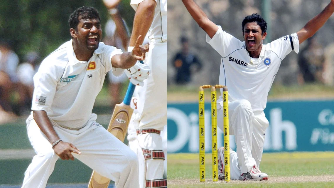 Muttiah Muralitharan (L) and Anil Kumble (R) (Source: AFP)&nbsp;