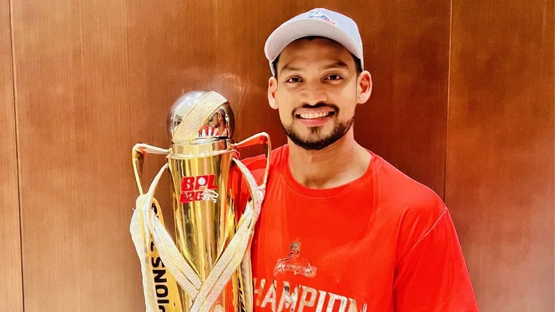 Najmul Hossain Shanto with the BPL trophy [Source: X]
