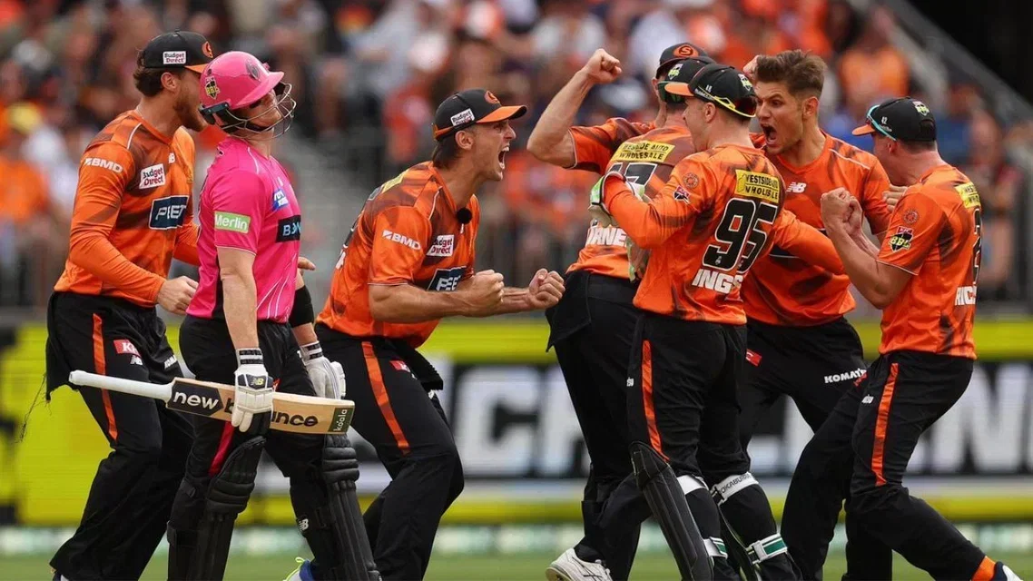 Sydney Sixers were bowled out for 132 vs Scorchers in BBL final [Source: @cricketcomau/X]