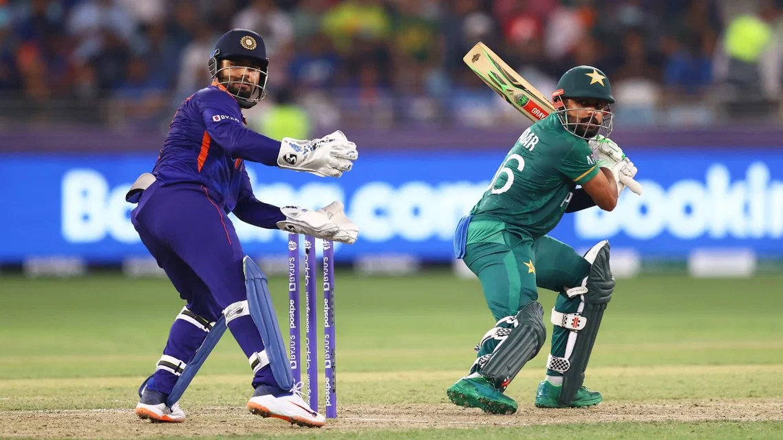 Pakistan's iconic 10-wicket victory against India in T20 World Cup 2021 (Source: @AHindinews/x.com)
