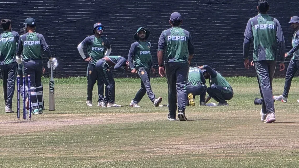 Pakistan U19 wicketkeeper suffers a nasty injury [Source: @SpotOnEntertai1/x]