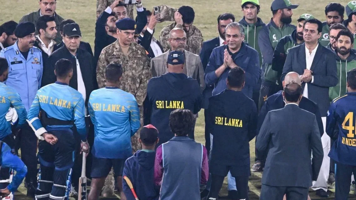 Mohsin Naqvi speaks with SLC - (Source: AFP)