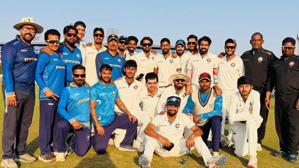 उत्तराखंड ने रणजी ट्रॉफी में इतिहास रचा [स्रोत: @ANI/X.com]