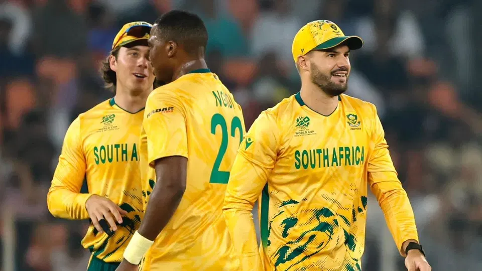 एडेन मार्कराम और लुंगी न्गिडी [स्रोत: @ProteasMenCSA/x]